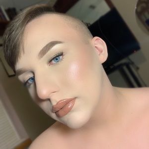 Meet your Posher, Gavin